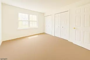 316 Red Crest Ln, Branchburg Township, NJ 08876 - Photo 8
