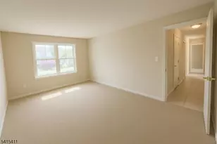 316 Red Crest Ln, Branchburg Township, NJ 08876 - Photo 4