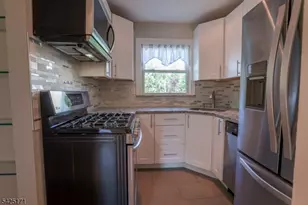 210 Walnut St, Garwood, NJ 07027 - Photo 10