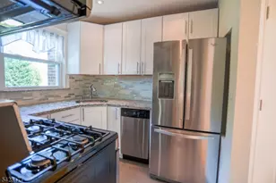 210 Walnut St, Garwood, NJ 07027 - Photo 8