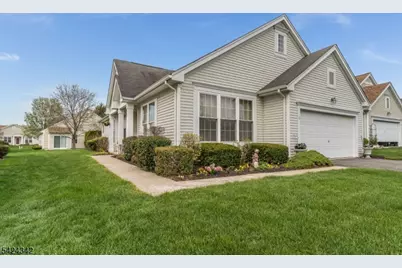 11 Stafford Ln, White Township, NJ 07823 - Photo 1