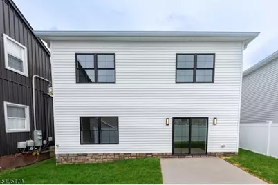 402 Rutgers Ave, Hillside, NJ 07205 - Photo 24