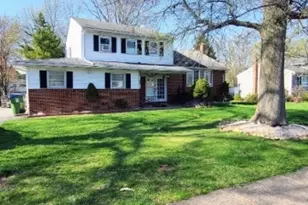 29 Ventnor Dr, Edison, NJ 08820 - Photo 2