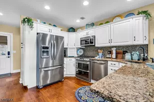 423 Lakeside Blvd, Hopatcong, NJ 07843 - Photo 10