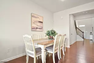 35 Albert Ct, Randolph Township, NJ 07869 - Photo 8