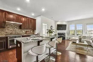 35 Albert Ct, Randolph Township, NJ 07869 - Photo 6
