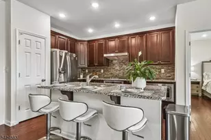 35 Albert Ct, Randolph Township, NJ 07869 - Photo 10