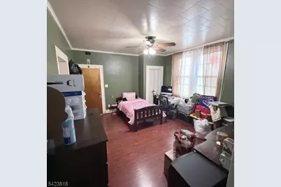 654 N 5th St, Newark, NJ 07107 - Photo 8