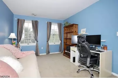 101 Quartz Ln, Paterson, NJ 07501 - Photo 20