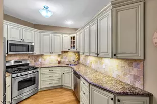 58 Brooklake Road Unit, Florham Park, NJ 07932 - Photo 6
