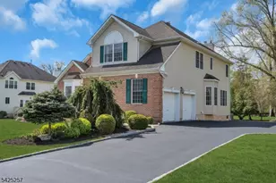 5 Emmons Ct, Bridgewater, NJ 08807 - Photo 4