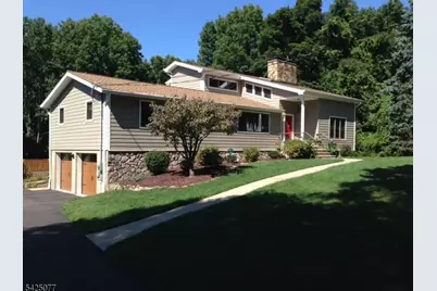 4 Valley Pl, Chester, NJ 07930 - Photo 1