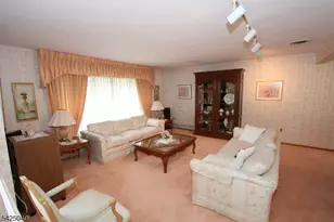 28 Taylor Ln, Woodland Park, NJ 07424 - Photo 4
