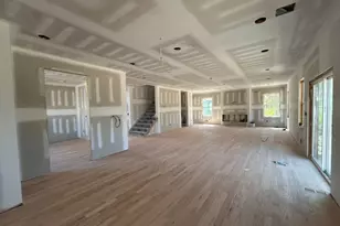 8 Chamberlain Ln, Mount Olive, NJ 07828 - Photo 2