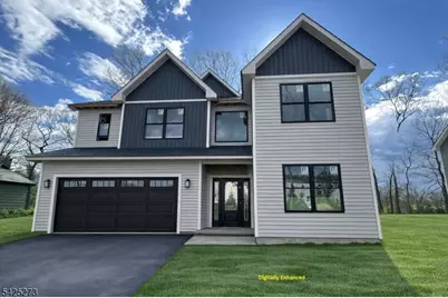 8 Chamberlain Ln, Mount Olive, NJ 07828 - Photo 2