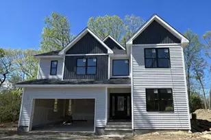 8 Chamberlain Ln, Mount Olive, NJ 07828 - Photo 1