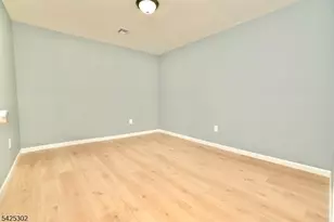 678 Highland Ave, Newark, NJ 07104 - Photo 28