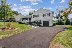 990 Washington Ave, Ho Ho Kus, NJ 07423 - Photo 2