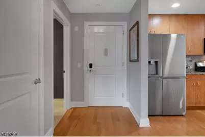 48 S Park St #507, Montclair Twp., NJ 07042 - Photo 8