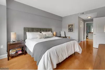 48 S Park St #507, Montclair Twp., NJ 07042 - Photo 16