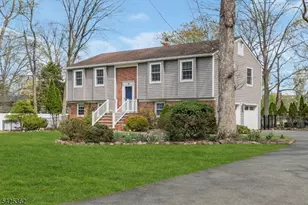 102 Hillcrest Dr, Wayne, NJ 07470 - Photo 32