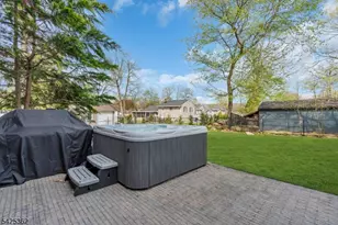 102 Hillcrest Dr, Wayne, NJ 07470 - Photo 30