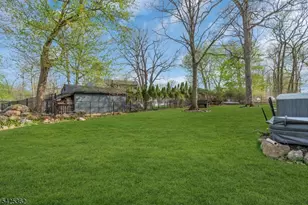102 Hillcrest Dr, Wayne, NJ 07470 - Photo 38