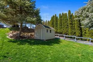 87 N Bertrand Rd, Mount Arlington, NJ 07856 - Photo 4