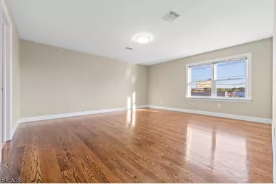 658 Market St, Paterson, NJ 07513 - Photo 6