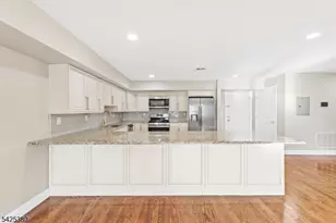 658 Market St, Paterson, NJ 07513 - Photo 16