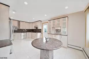 2 Millo Pl, Little Ferry, NJ 07643 - Photo 6
