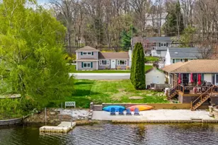 18 W Shawnee Trail, Jefferson Township, NJ 07885 - Photo 2