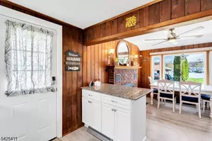 18 W Shawnee Trail, Jefferson Township, NJ 07885 - Photo 12