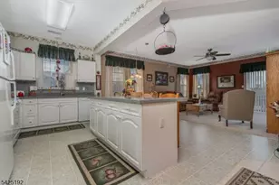 29 Victoria Dr, White Township, NJ 07823 - Photo 20