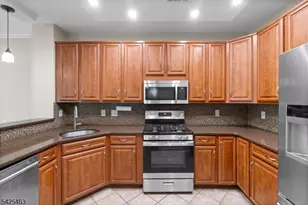 40 Four Oaks Rd, Bedminster Township, NJ 07921 - Photo 8