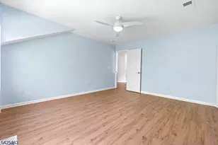 40 Four Oaks Rd, Bedminster Township, NJ 07921 - Photo 16