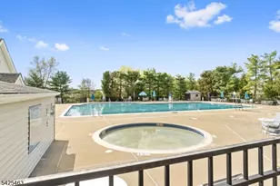 40 Four Oaks Rd, Bedminster Township, NJ 07921 - Photo 4