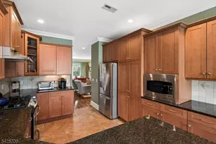 28 Schmidt Cir, Watchung, NJ 07069 - Photo 12