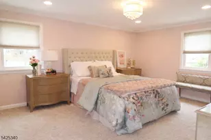8 Alcott Dr, Livingston, NJ 07039 - Photo 14
