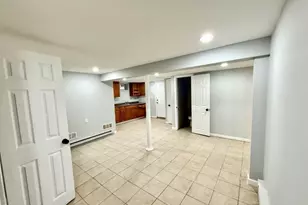 35 Fiat Ave, Woodbridge Township, NJ 08830 - Photo 28