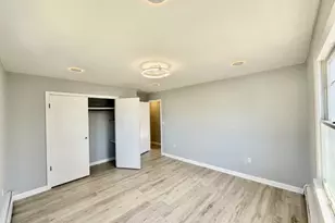 35 Fiat Ave, Woodbridge Township, NJ 08830 - Photo 14