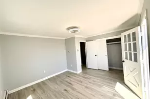 35 Fiat Ave, Woodbridge Township, NJ 08830 - Photo 16