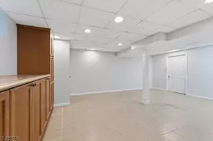 87 Hampshire Dr, Mendham, NJ 07945 - Photo 22