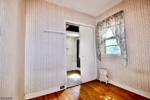 84 N 12th St, Hawthorne, NJ 07506 - Photo 10