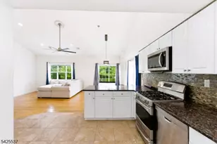 30 Mountain Ave, Paterson, NJ 07501 - Photo 12