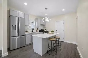 36 Chelsea Ave, East Orange, NJ 07018 - Photo 4