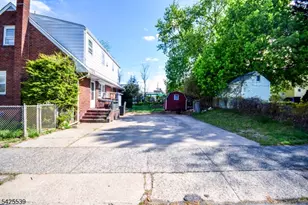 20 N 13th St, Haledon, NJ 07508 - Photo 10