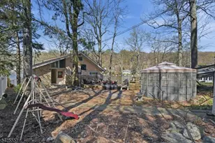 6 Oneida Ave, Hopatcong, NJ 07843 - Photo 10