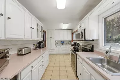 6 Oneida Ave, Hopatcong, NJ 07843 - Photo 20