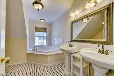 1812 Bellew Pl, South Plainfield, NJ 07080 - Photo 14